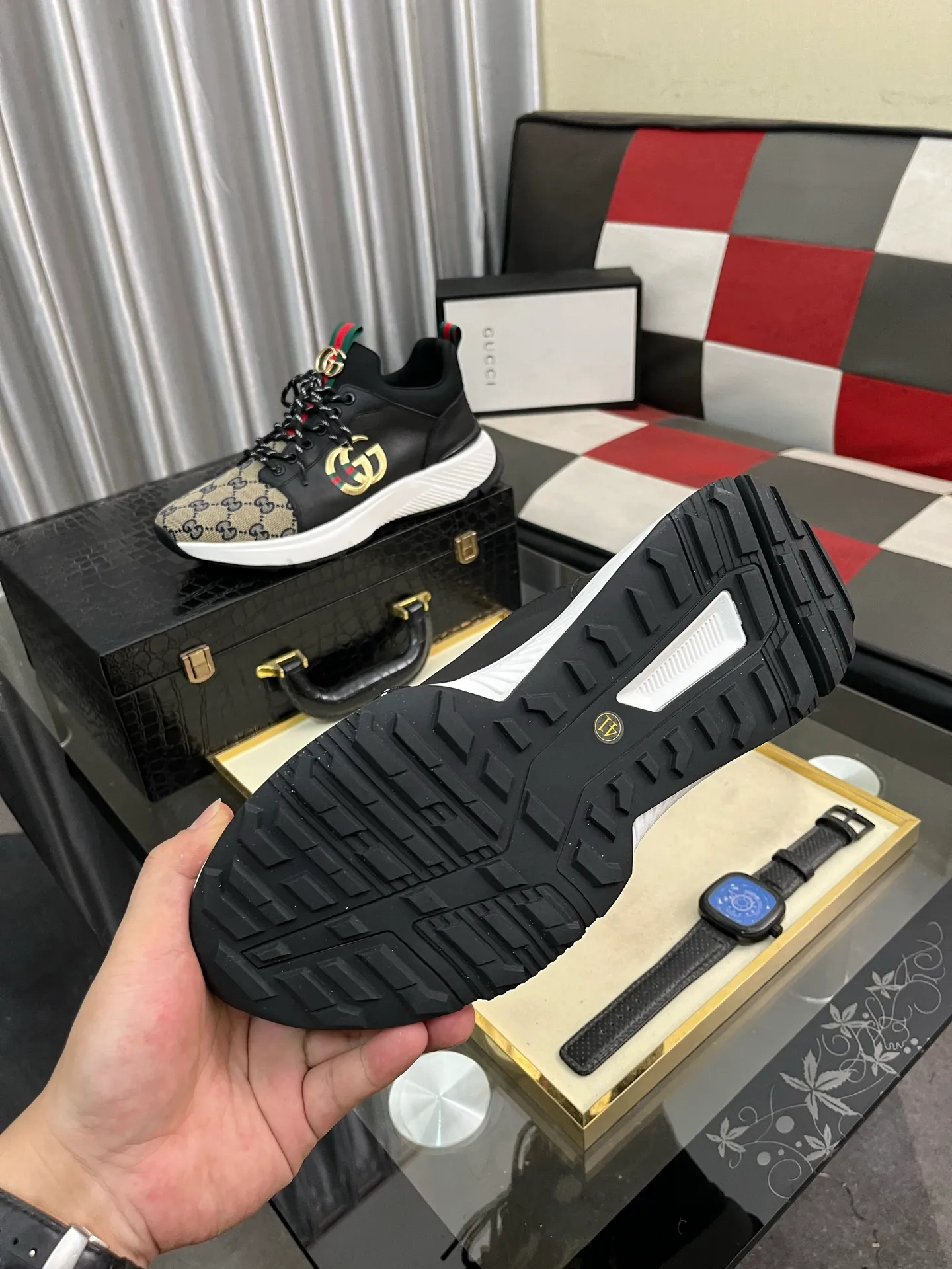 Men's Men's Shoes 💰458 ⌚️⌚️[GUCCI] Gucci men's casual shoes are absolutely popular 🔥The ultimate matching item for trendy men! The charm of super texture is irresistible, the main recommendation, the flower leather color is bright! The upper is made of high-quality brand printed fabric with cowhide, breathable leather lining and wear-resistant rubber sole, noble and elegant! Extremely comfortable🎁🎁You can be as handsome as you want💪 38-445⃣️colors available